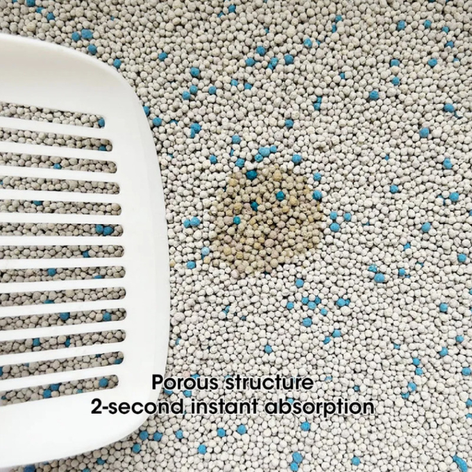 0.8mm-3.8mm Bentonite Cat Litter Ball Shape Dust Free Strong Clumping